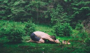 Simple yoga poses to Naturally Cleanse the Liver