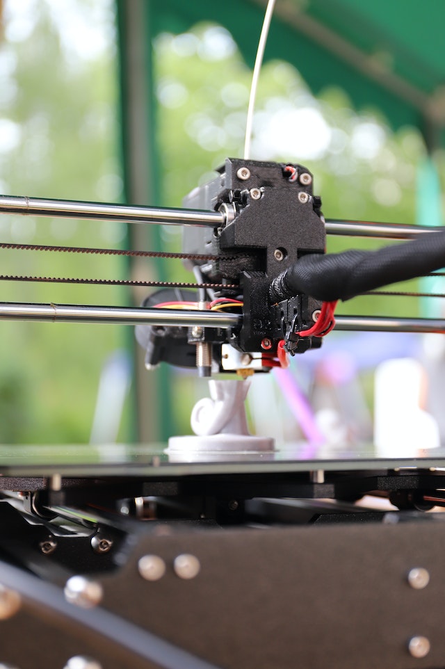 Uncontrolled 3D printers cause mayhem and begin printing on their own